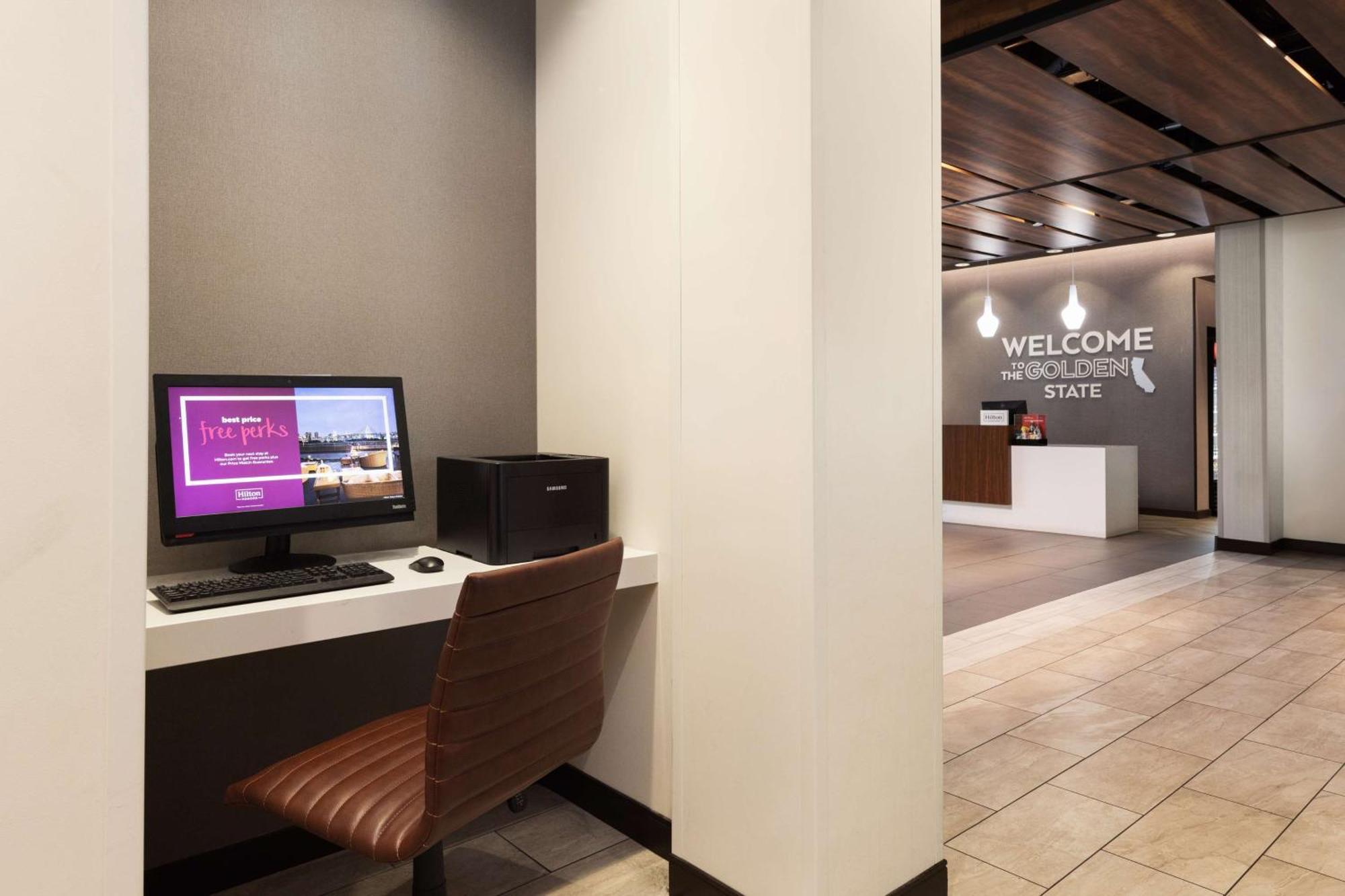 Hampton Inn San Jose Cherry Ave, Ca מראה חיצוני תמונה